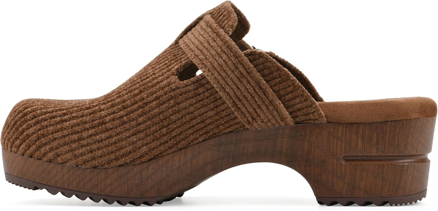 image:imageWHITE MOUNTAIN Womens Bistros Platform ClogPecan Fabric